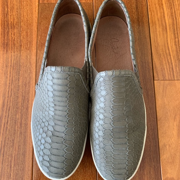 Joie Shoes - JOIE kidmore sneaker